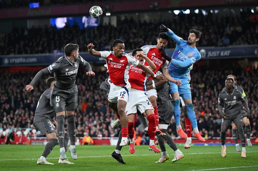 水流喷射出 水流喷射出